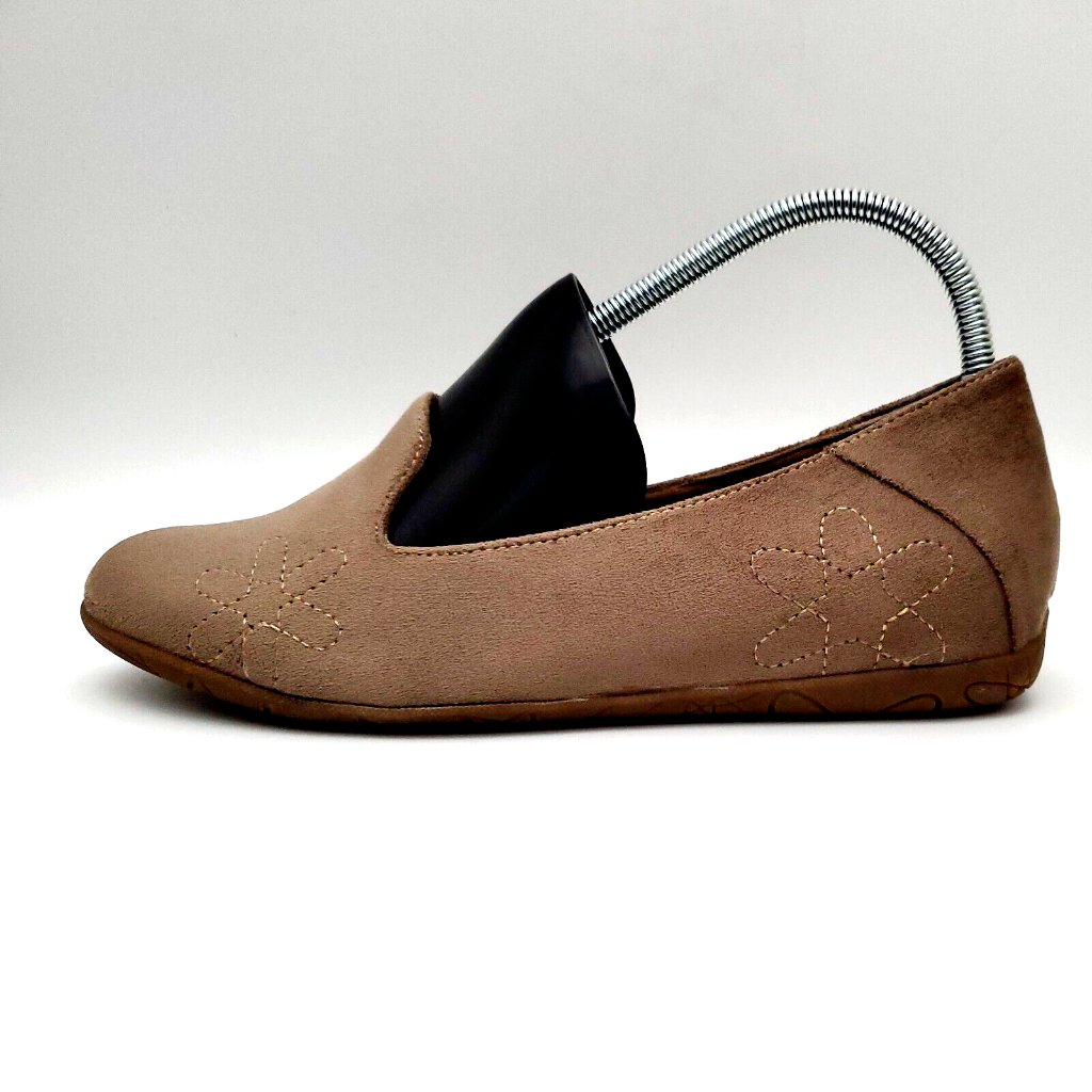 Baretraps Alyson Women's Size 9m Suede Tan Flat Comfort Shoes